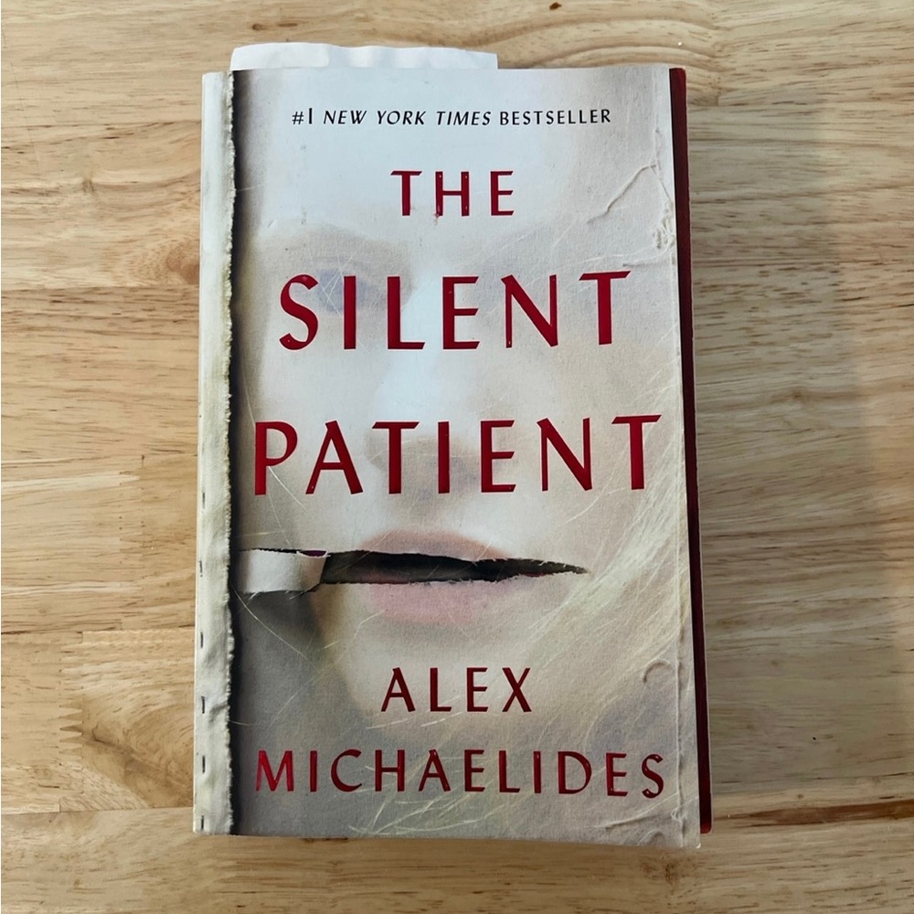 The Silent Patient by Alex Michaelides